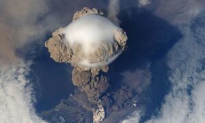 Eine Zeitreise auf zwei Rädern … Blog Indonesien Vulkan 300x180 - Eine Zeitreise auf zwei Rädern …