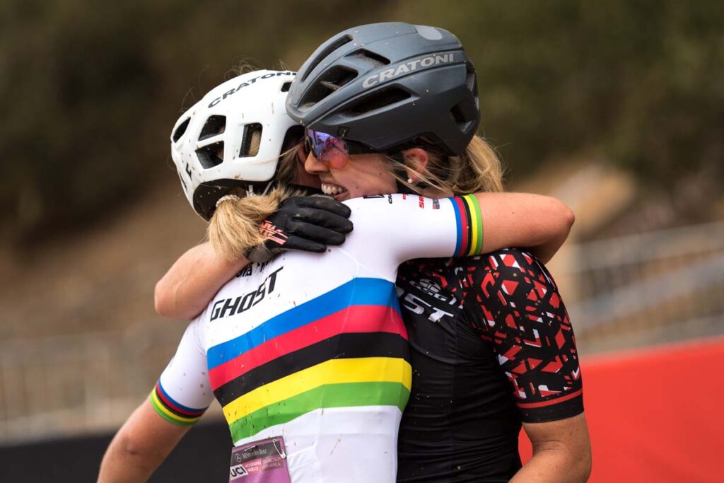Malene Degn und Sina Frei mit Doppelsieg beim Weltcup in Südafrika Dobslaff hugging 1024x683 - Malene Degn und Sina Frei mit Doppelsieg beim Weltcup in Südafrika