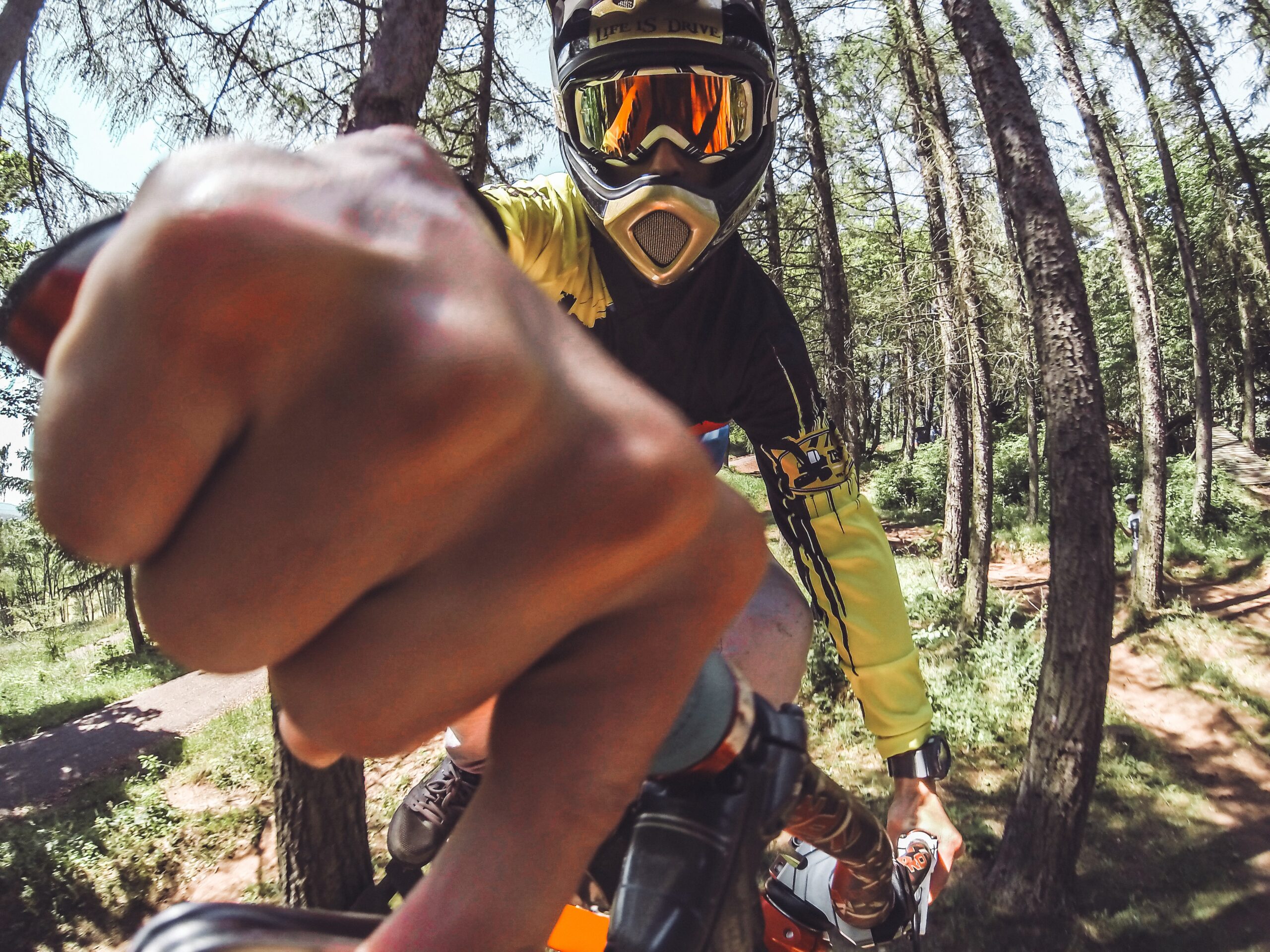 BIKEPARKS, DIE SPIELWIESEN FÜR RADEL-HELDEN jan kopriva hKT3uh1FLK4 unsplash scaled - BIKEPARKS, DIE SPIELWIESEN FÜR RADEL-HELDEN