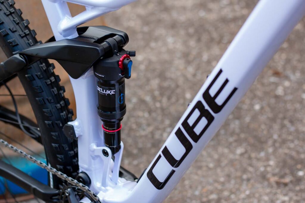 Violetwhite - Diese Lackierung vom Cube Stereo 120 Race musst du sehen 553201 Cube Stereo 120 Race violetwhite n black 02 1024x683 - Violetwhite - Diese Lackierung vom Cube Stereo 120 Race musst du sehen