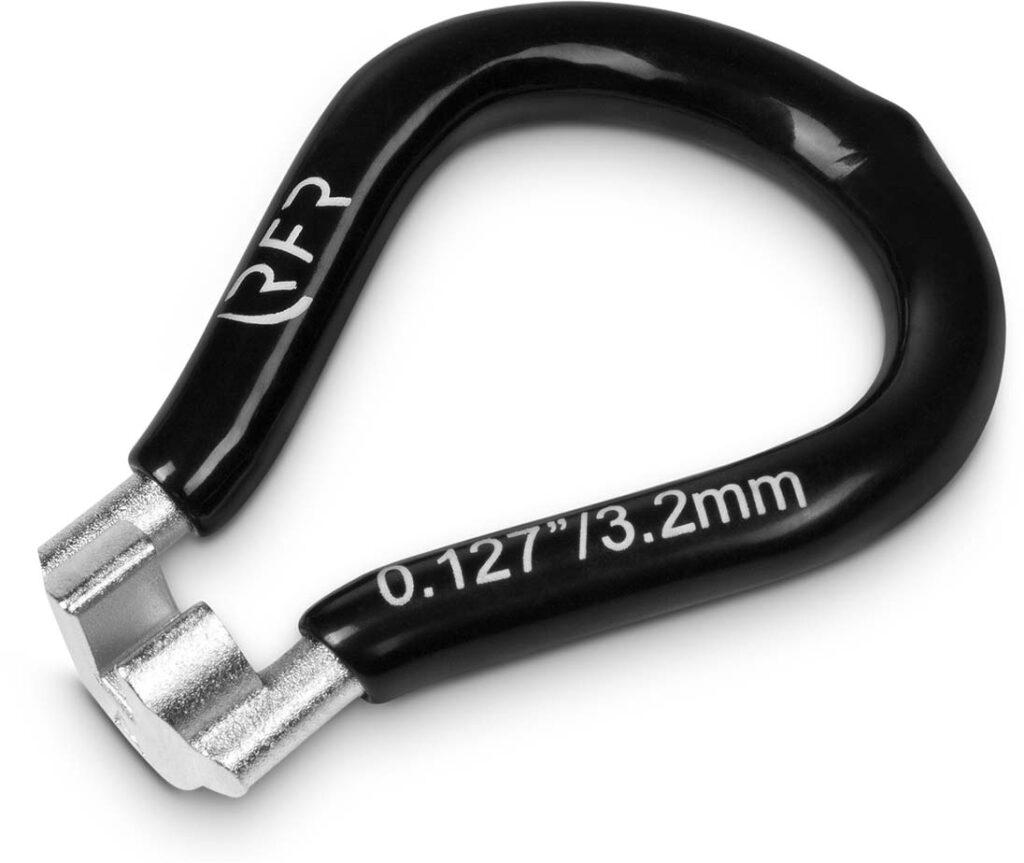 Wie zentriere ich mein Laufrad? a 6005816 40235 RFR Speichenschl ssel 3 2 black 0 1024x863 - Wie zentriere ich mein Laufrad?