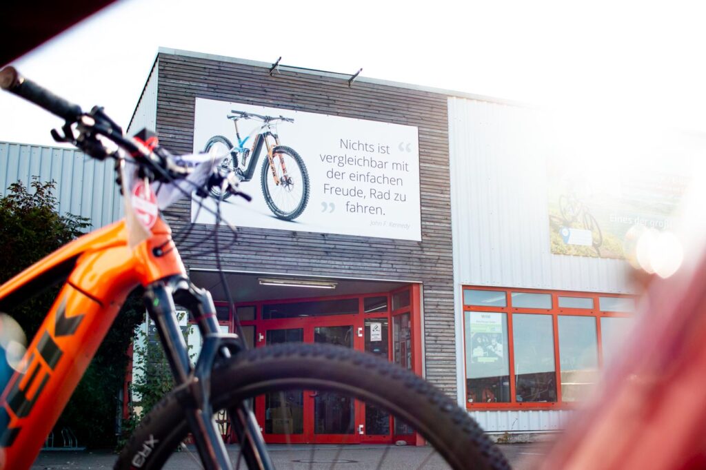 Neue Aufnahmen unseres Radcenters und der Verwaltung / Logistik mhw bike aussenaufnahmen radcenter logistik 07 1024x682 - Neue Aufnahmen unseres Radcenters und der Verwaltung / Logistik