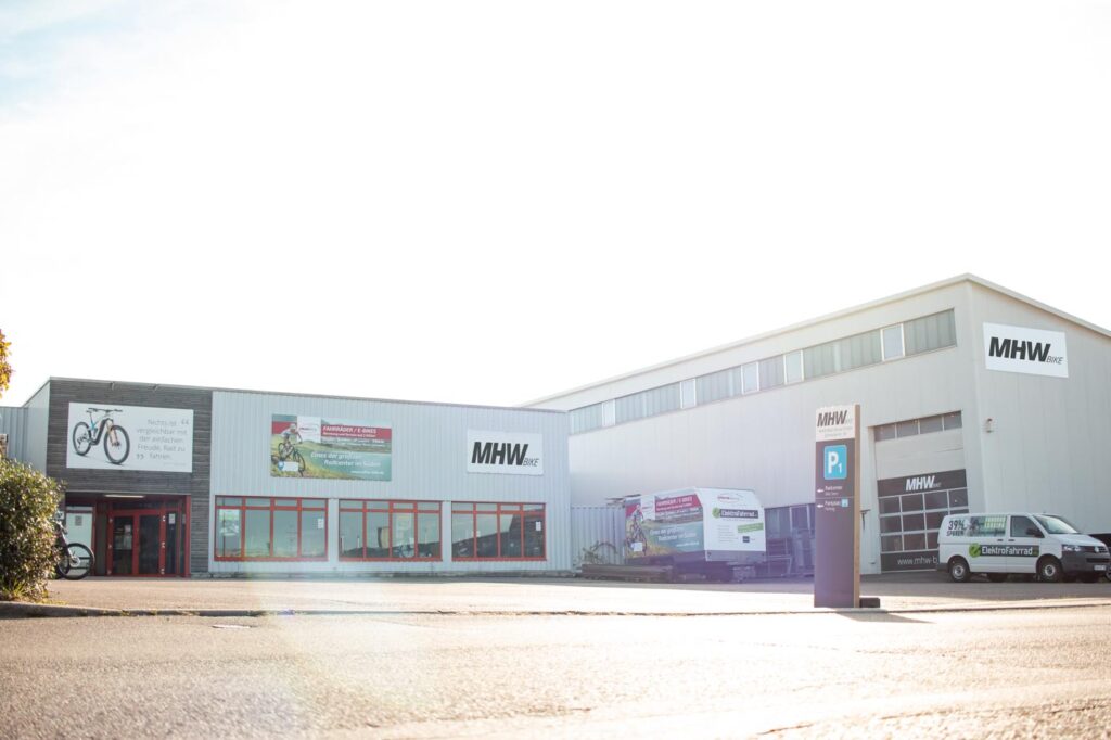 Neue Aufnahmen unseres Radcenters und der Verwaltung / Logistik mhw bike aussenaufnahmen radcenter logistik 10 1024x682 - Neue Aufnahmen unseres Radcenters und der Verwaltung / Logistik