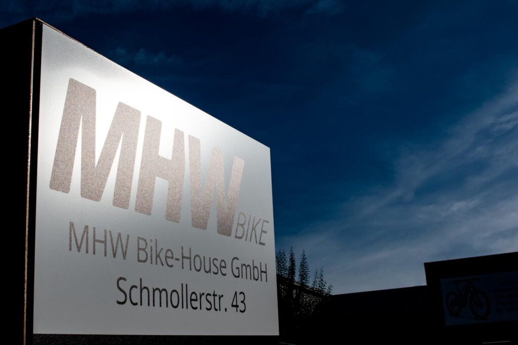 Neue Aufnahmen unseres Radcenters und der Verwaltung / Logistik mhw bike aussenaufnahmen radcenter logistik 14 1024x682 - Neue Aufnahmen unseres Radcenters und der Verwaltung / Logistik