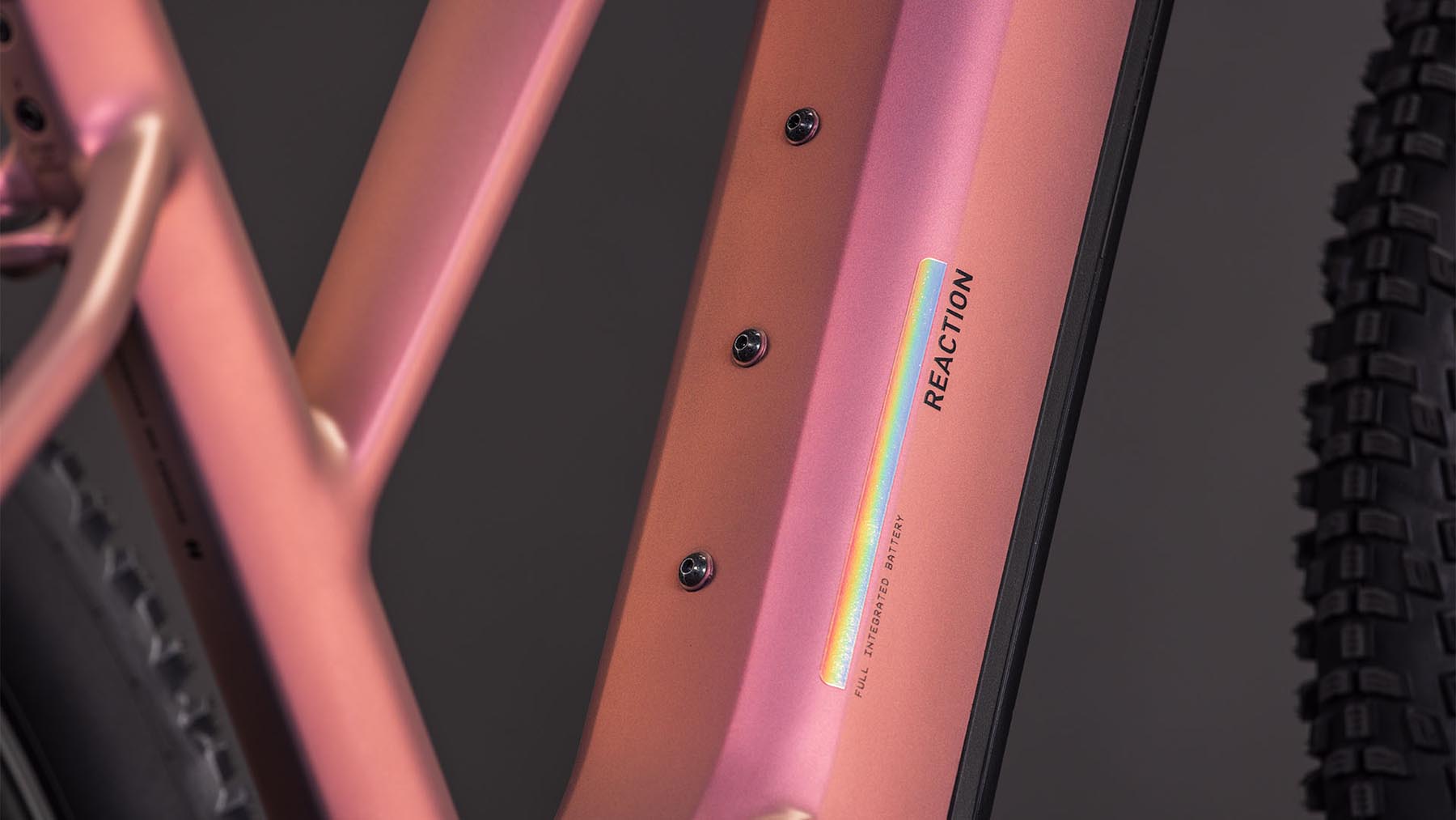 108621Z-Cube-Reaction-Hybrid-SLX-800-shiftblush-n-art-2026-EBike-Hardtail-Mountainbike-Damen-02
