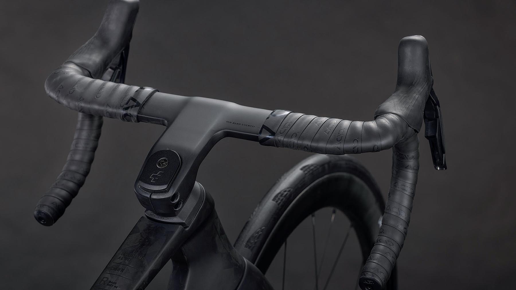 127100-Cube-Litening-AERO-C-68X-Race-blackline-2026-Carbon-Rennrad-02