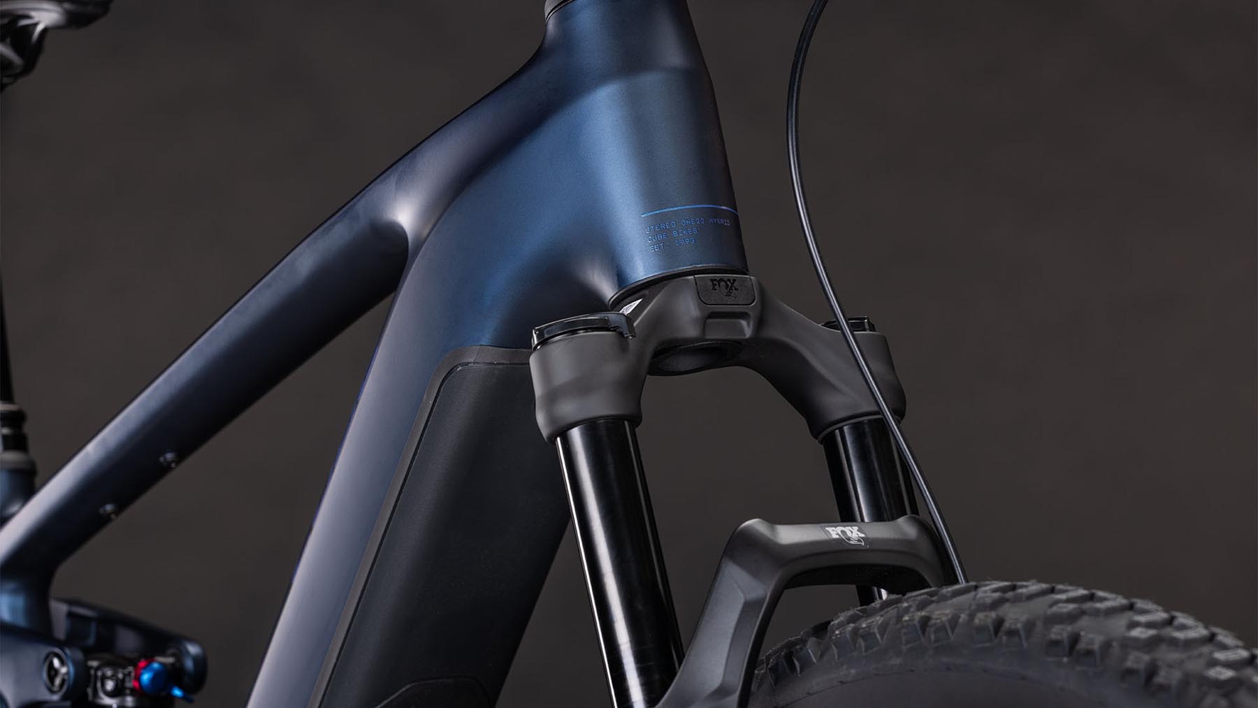101300-Cube-Stereo-Hybrid-ONE22-SLX-800-indigoblue-n-blue-2026-EBike-Fully-Mountainbike-05