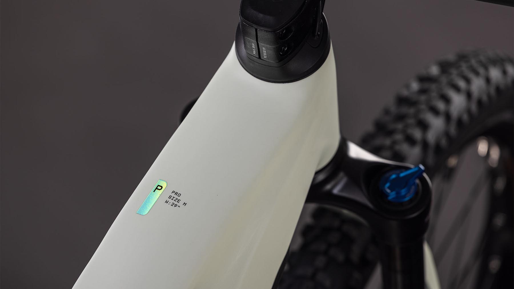 108250-Cube-Reaction-Hybrid-Pro-800-desertstone-n-driedherbs-2026-EBike-Hardtail-Mountainbike-01