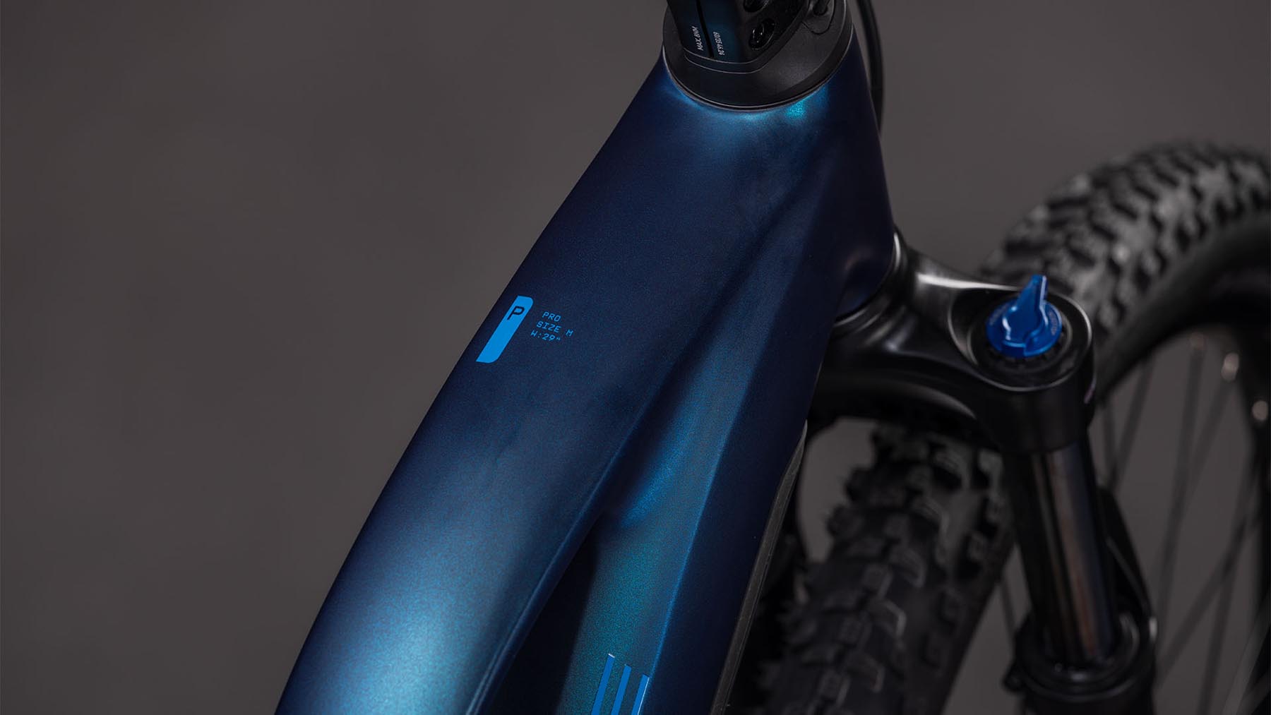108231Z-Cube-Reaction-Hybrid-Pro-800-nebular-n-dazzle-2026-EBike-Hardtail-Mountainbike-Damen-01