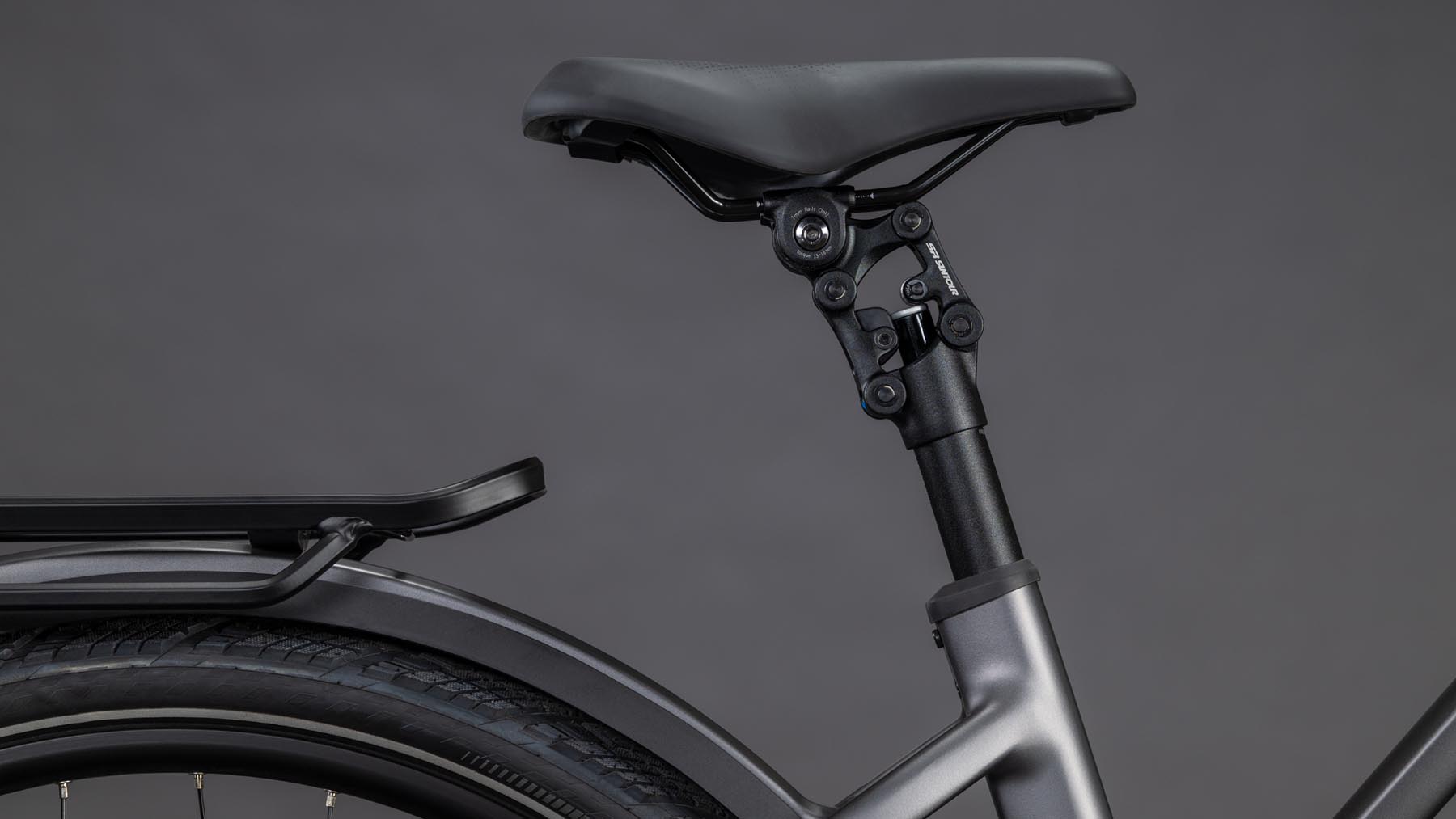 112301Z-Cube-Kathmandu-Hybrid-Comfort-Pro-800-slabgrey-n-black-2026-EBike-Trekkingrad-Damen-06