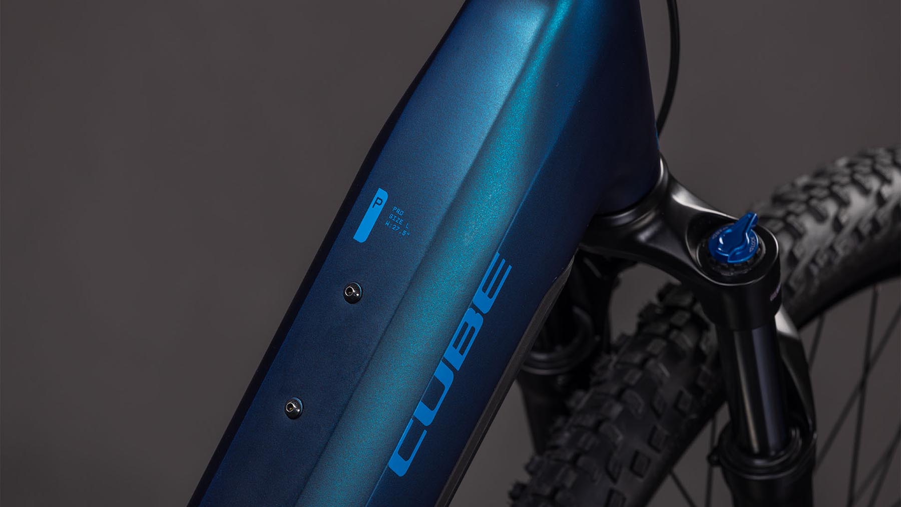 108232E-Cube-Reaction-Hybrid-Pro-800-nebular-n-dazzle-2026-EBike-Hardtail-Mountainbike-Tiefeinsteiger-01